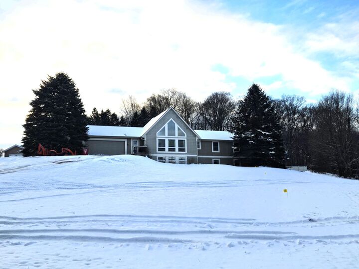 Property Photo: 350 Mary Court MI 49421