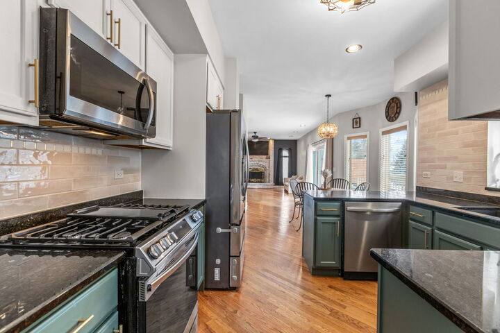 Property Photo:  1202 Carey Drive  IL 60050 