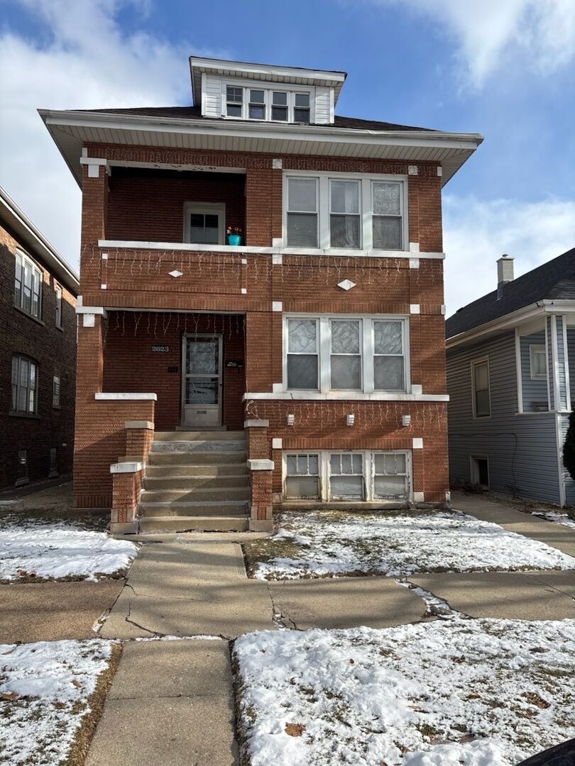 Property Photo:  2623 N Marmora Avenue  IL 60639 