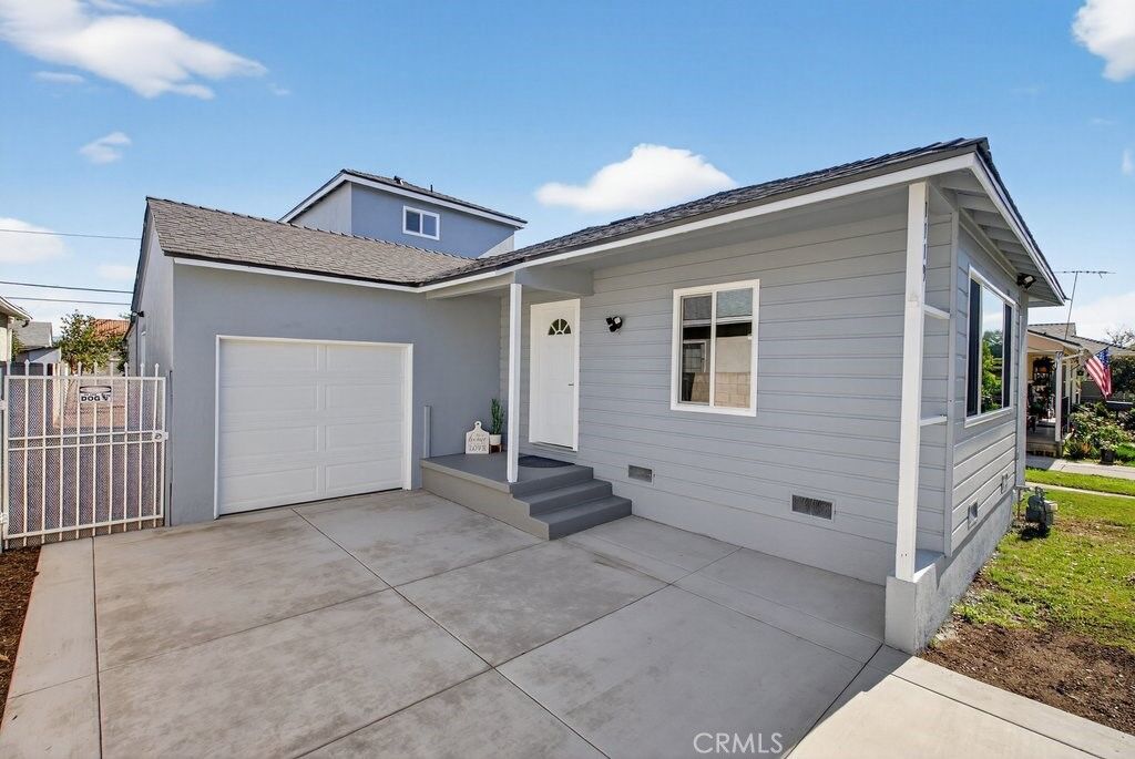 Property Photo:  1119 Magnolia  CA 92707 