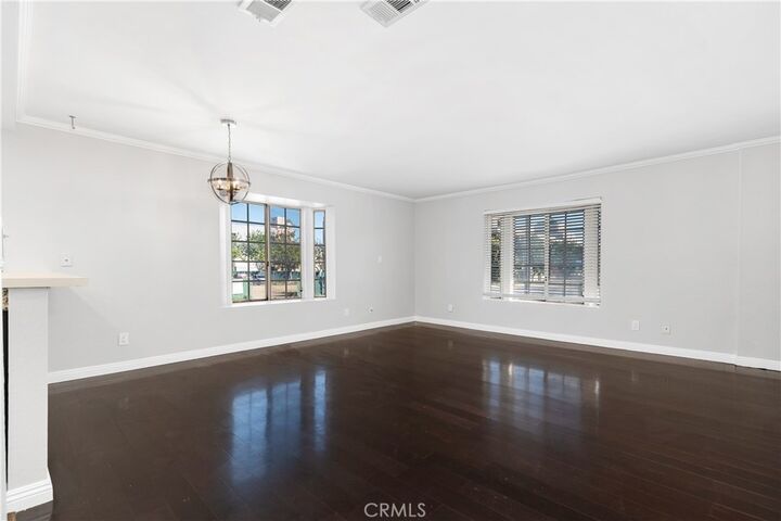 Property Photo:  941 Elm 16  CA 90813 