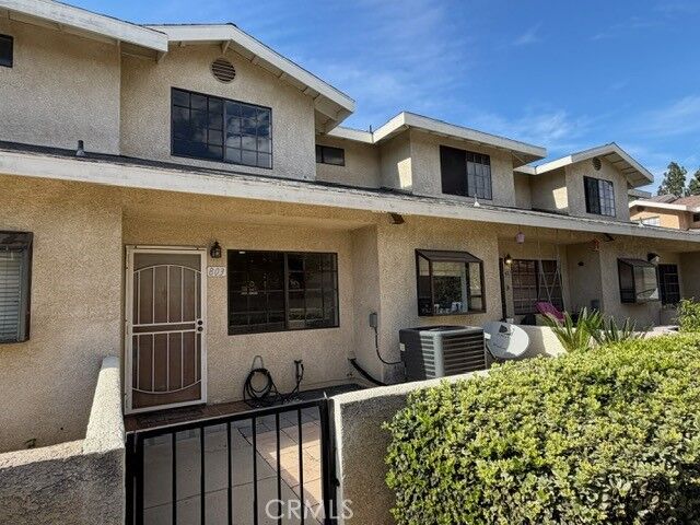 Property Photo:  1034 E 6th Street 803  CA 91764 