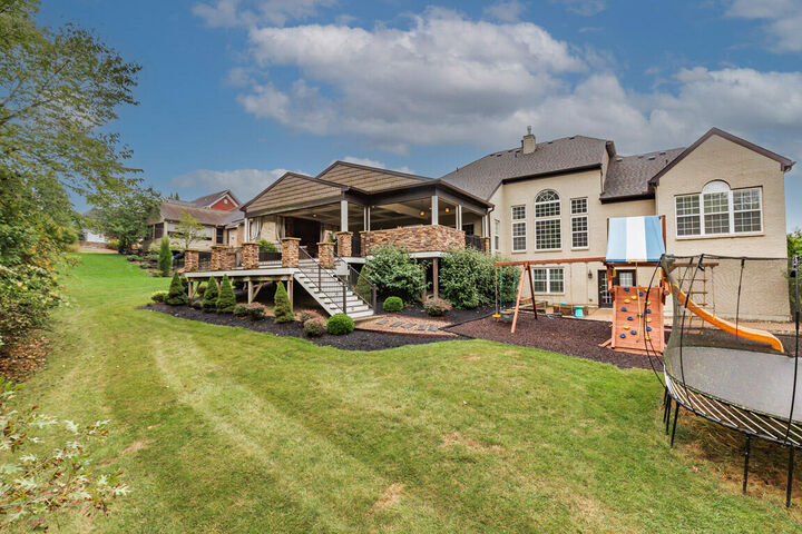 Property Photo: 542 Karlenia Court KY 41017