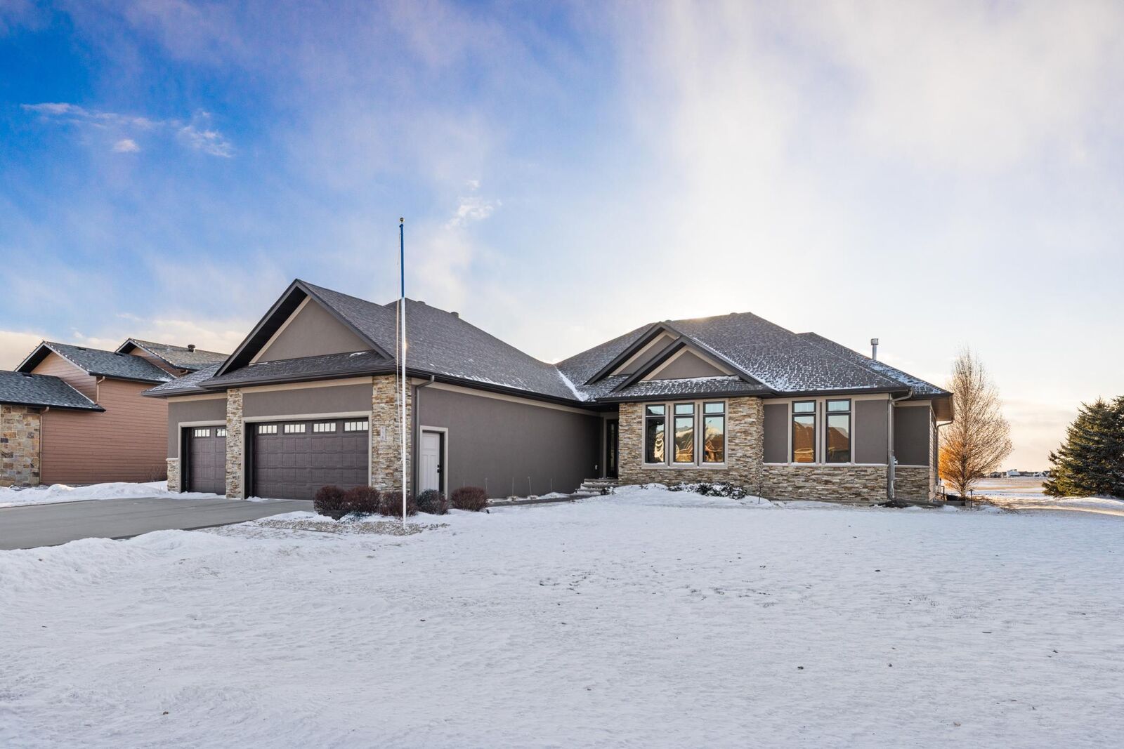 Property Photo:  776 Riverbend Road  ND 58047 