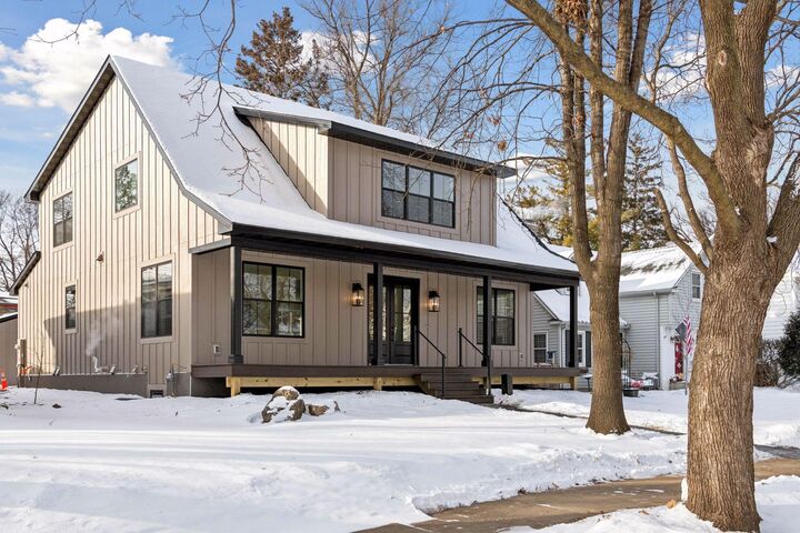 Property Photo:  330 11th Avenue N  MN 55343 
