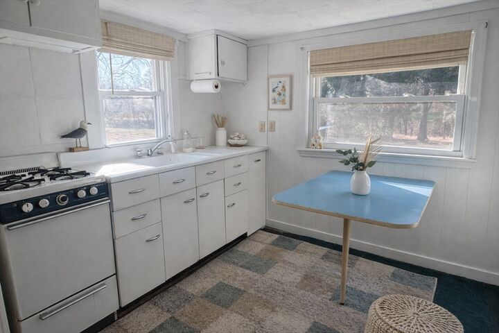 Property Photo:  1371 Drift Rd  MA 02790 