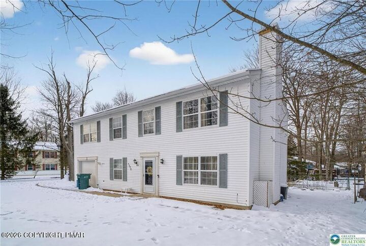 Property Photo:  6318 Ventnor Drive  PA 18466 