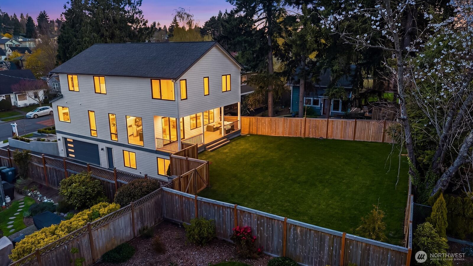 Property Photo:  6214  40th Avenue NE  WA 98115 