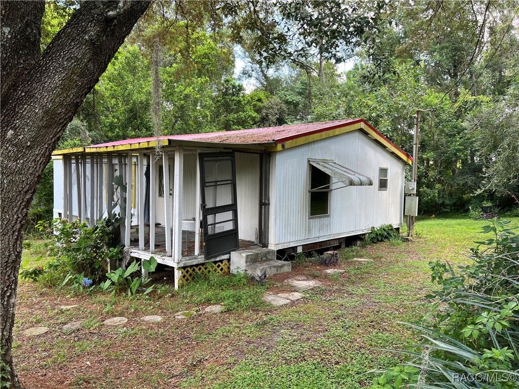 Property Photo:  2477 E North Street  FL 34452 