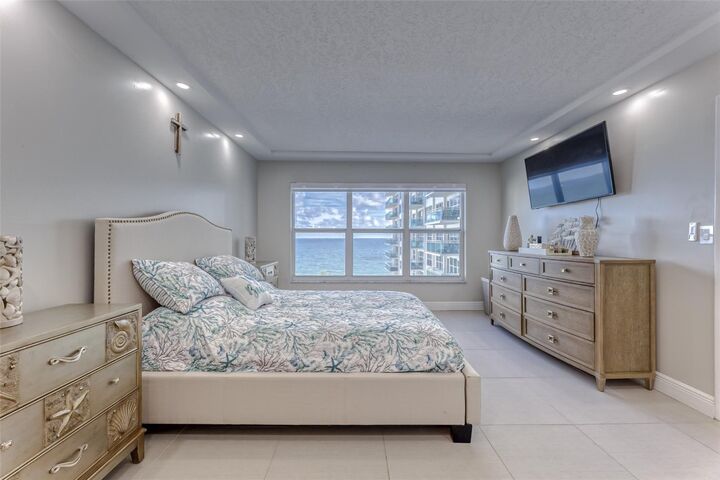 Property Photo:  3900 Galt Ocean Drive 712  FL 33308 