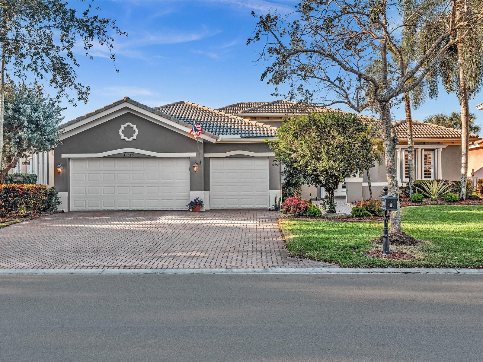 Property Photo: 12640 NW 76th Street FL 33076