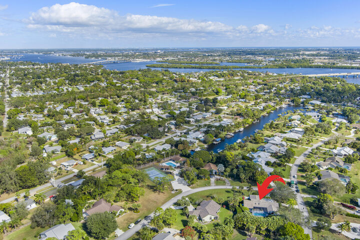 Property Photo:  1022 SW Tiburon Way  FL 34990 