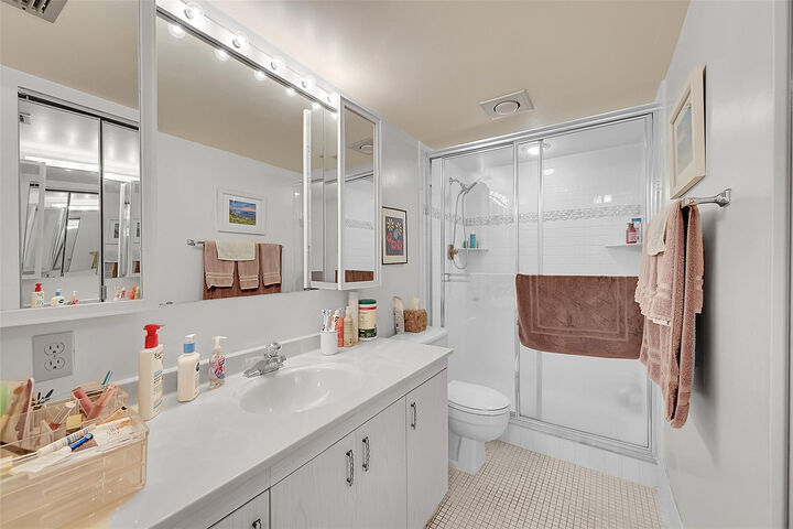 Property Photo:  3101 Portofino Point D1  FL 33066 