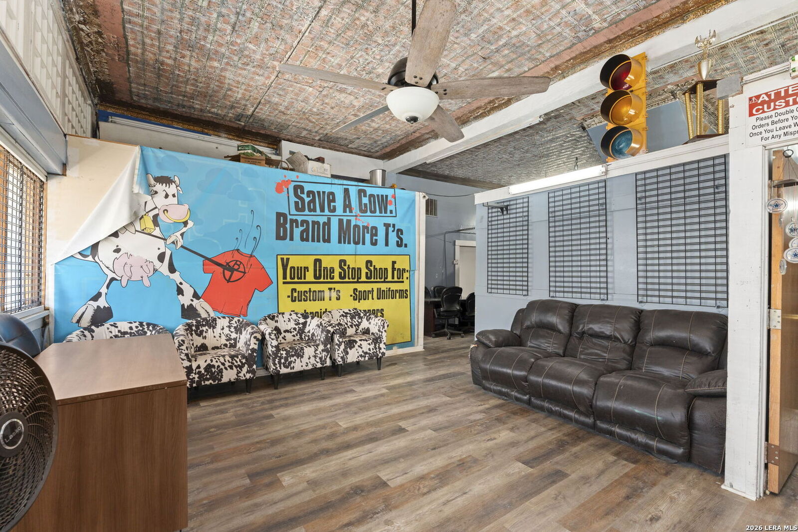 Property Photo:  1720 S Presa  TX 78210 