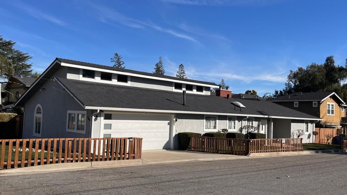 Property Photo:  560 University Avenue  CA 95032 