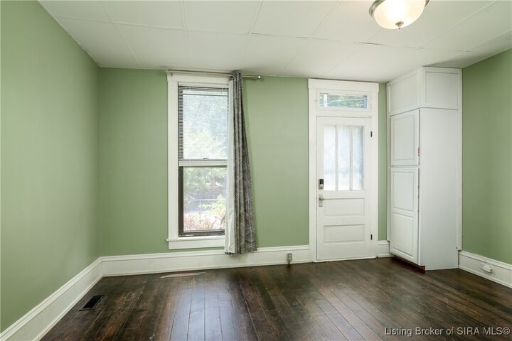 Property Photo:  1139 Beeler Street  IN 47150 