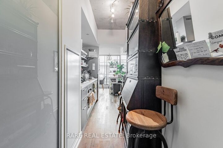 Property Photo: 560 King Street W 1004 ON M5V 1M3