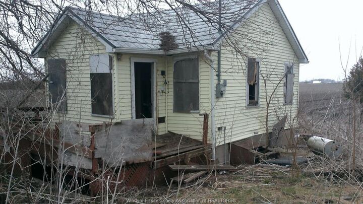 1817 Mersea Rd E — photo 1