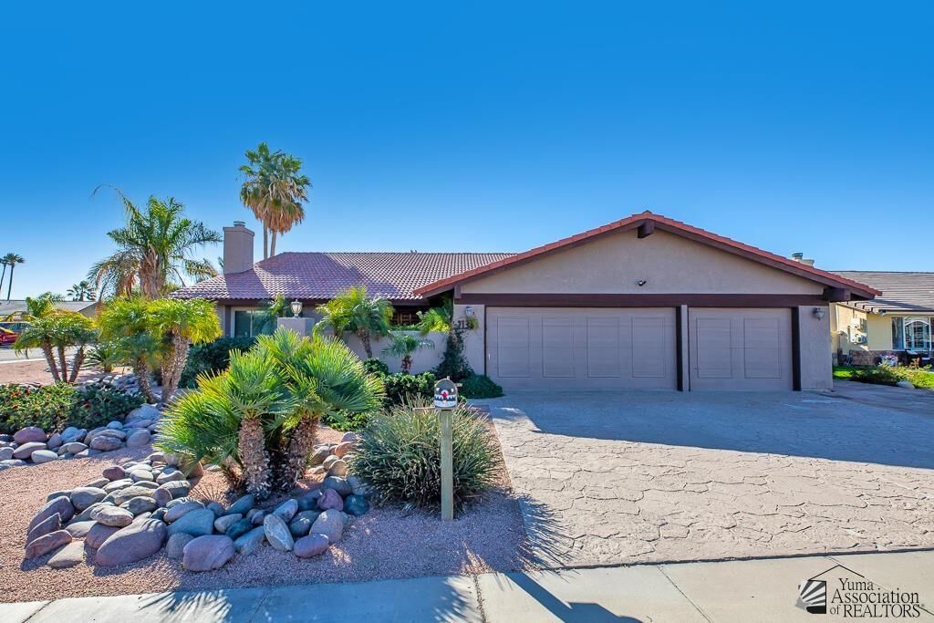 Property Photo:  2135 E 26 Way  AZ 85365 