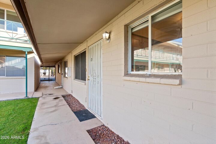 Property Photo:  1908 W Berridge Lane 13  AZ 85015 