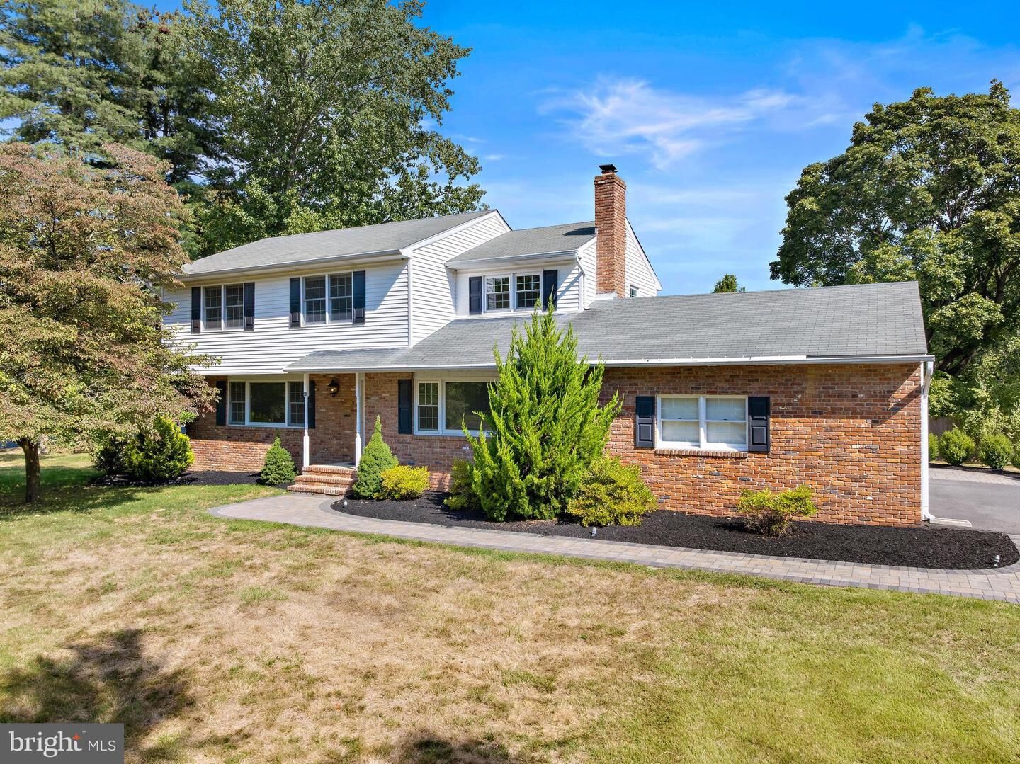 Property Photo:  12 Berkshire Drive  NJ 08550 