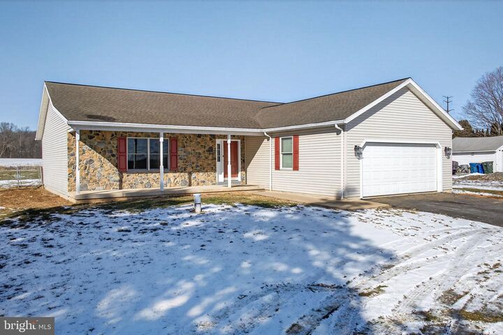 Property Photo:  735 Cragmoor Road  PA 17370 