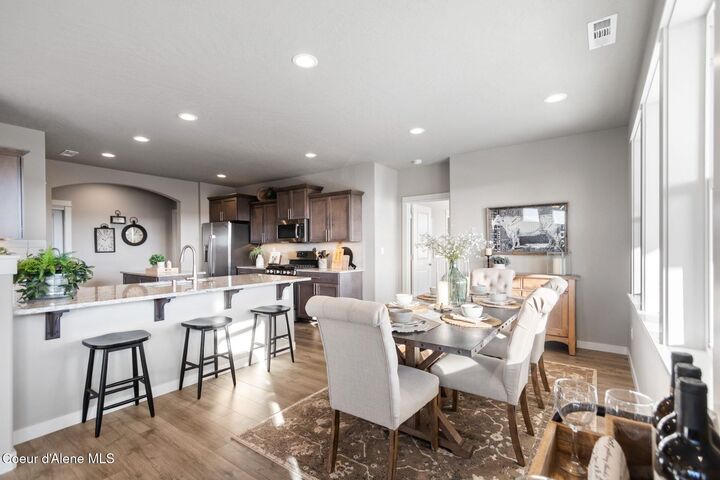 Property Photo:  6805 W Constantine Ln  ID 83858 