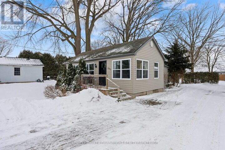 Photo de la propriété: 237 Huron Street West ON N0M 1S2