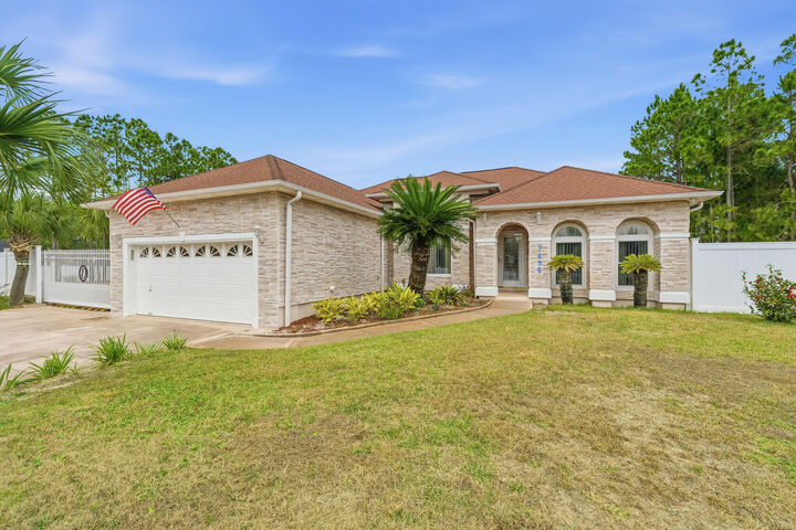 Property Photo: 7456 Woodmont Road FL 32566