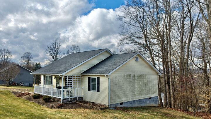 Property Photo:  366 Brier Hill Lane  WV 24970 