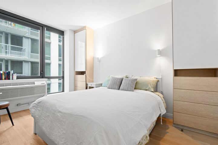 Property Photo: 160 1st St 614 NJ 07302