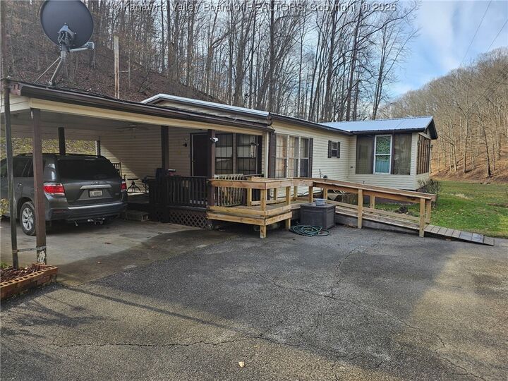 Property Photo:  432 W Vickers Drive  WV 25071 