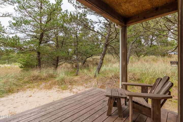 Property Photo:  5930 Summerhouse  Share E Lane  OR 97135 