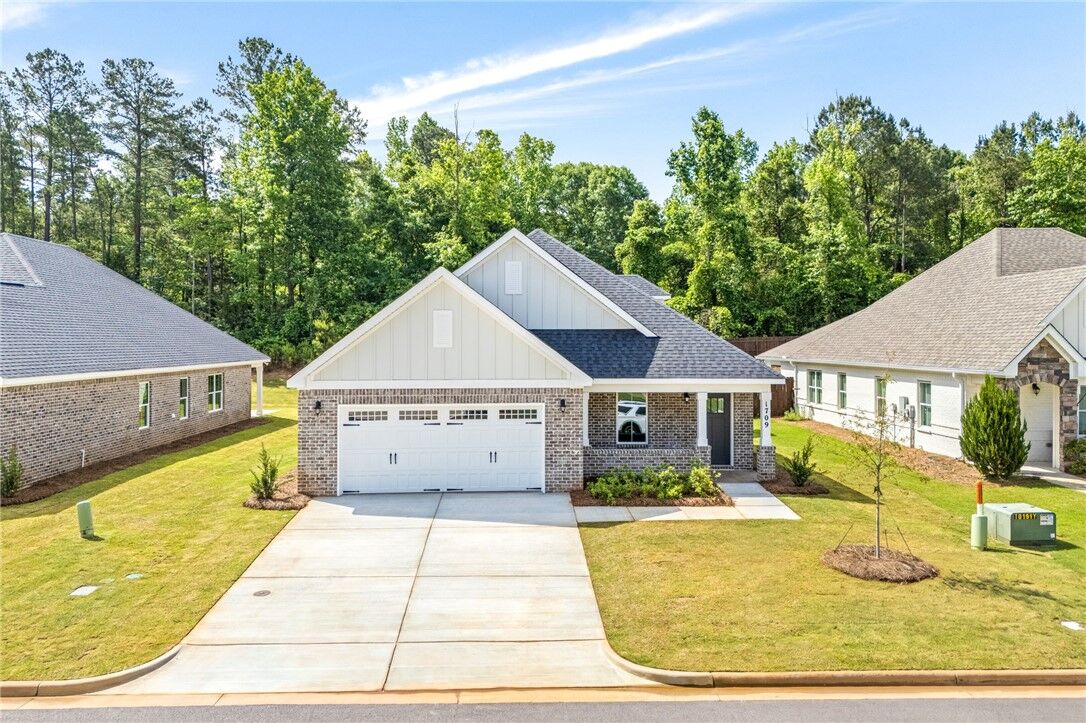Property Photo:  1709 Hidden Lakes Drive  AL 36801 
