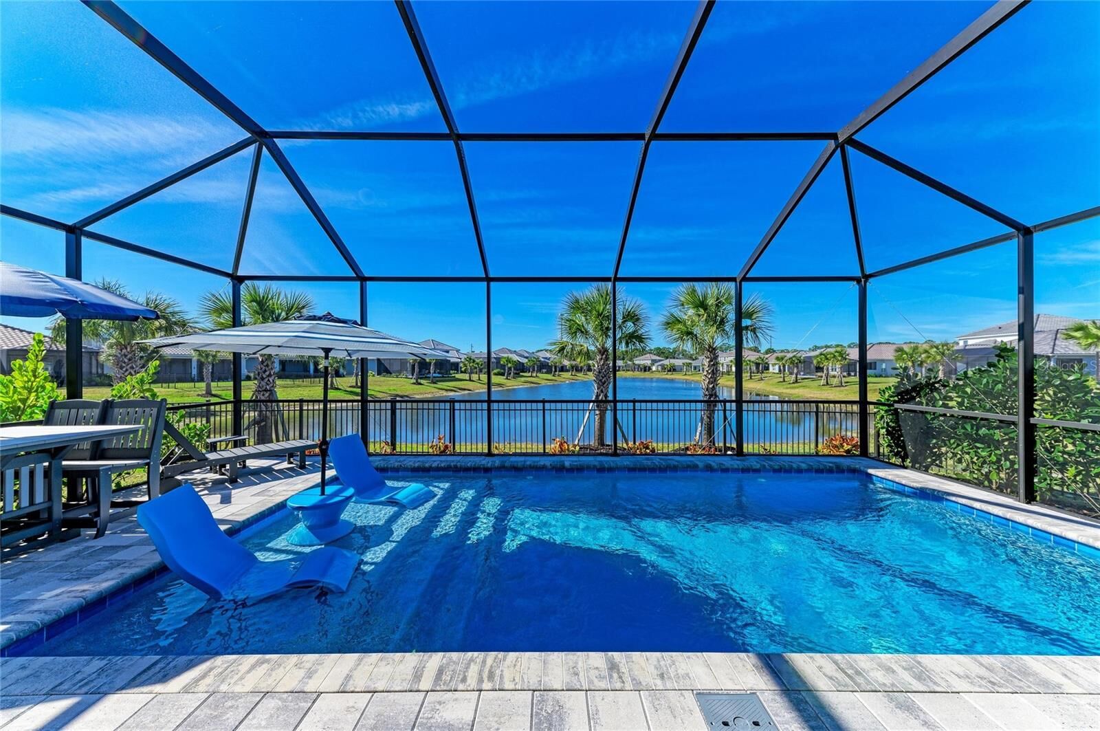 Property Photo:  9920 Crystal Isle Circle  FL 34241 