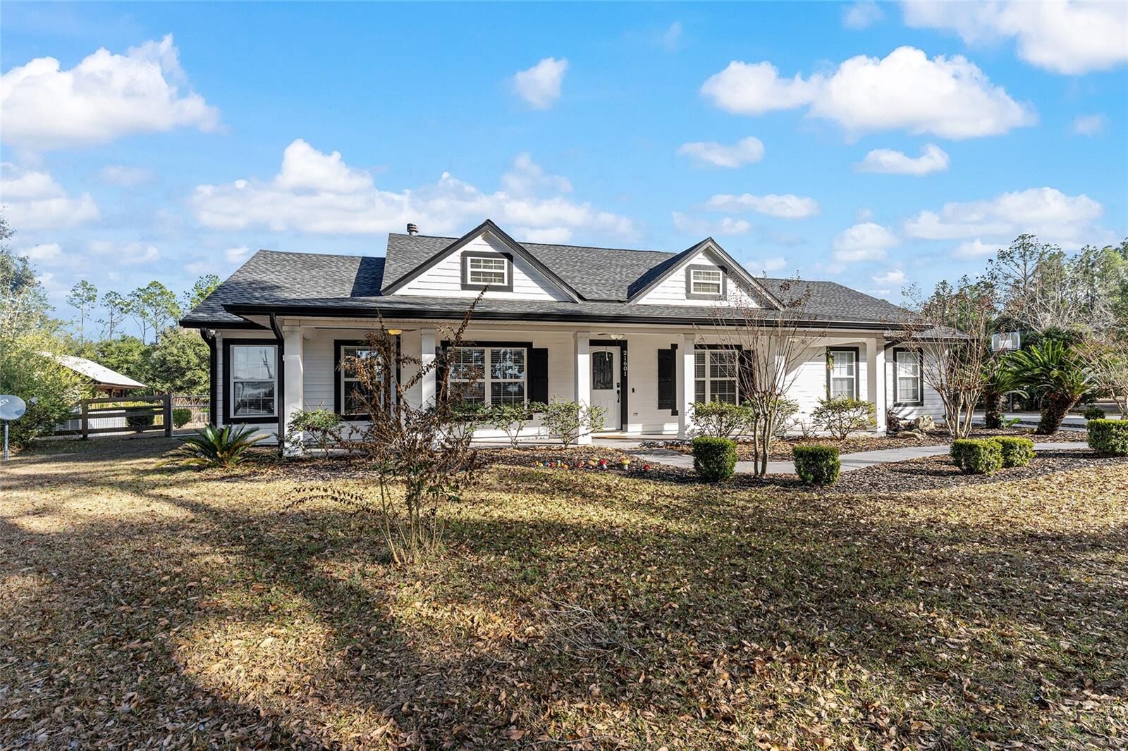 Property Photo:  21601 Old Providence Road  FL 32615 