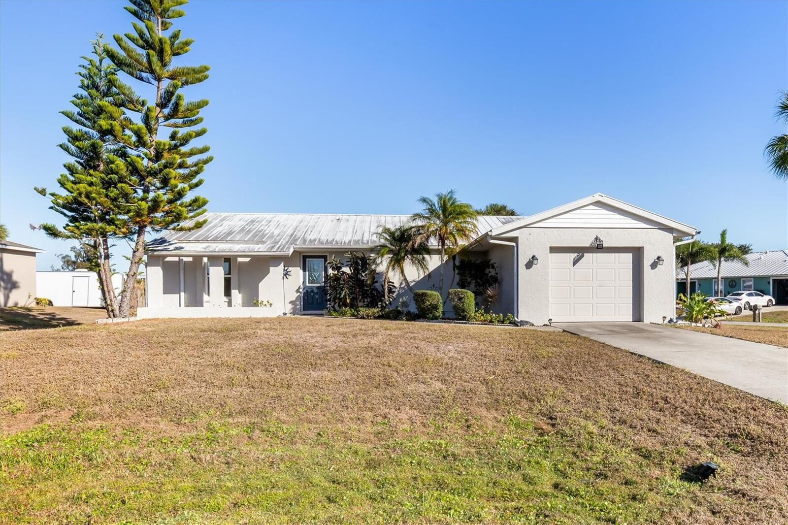 Property Photo:  3172 Trevino Terrace  FL 33983 