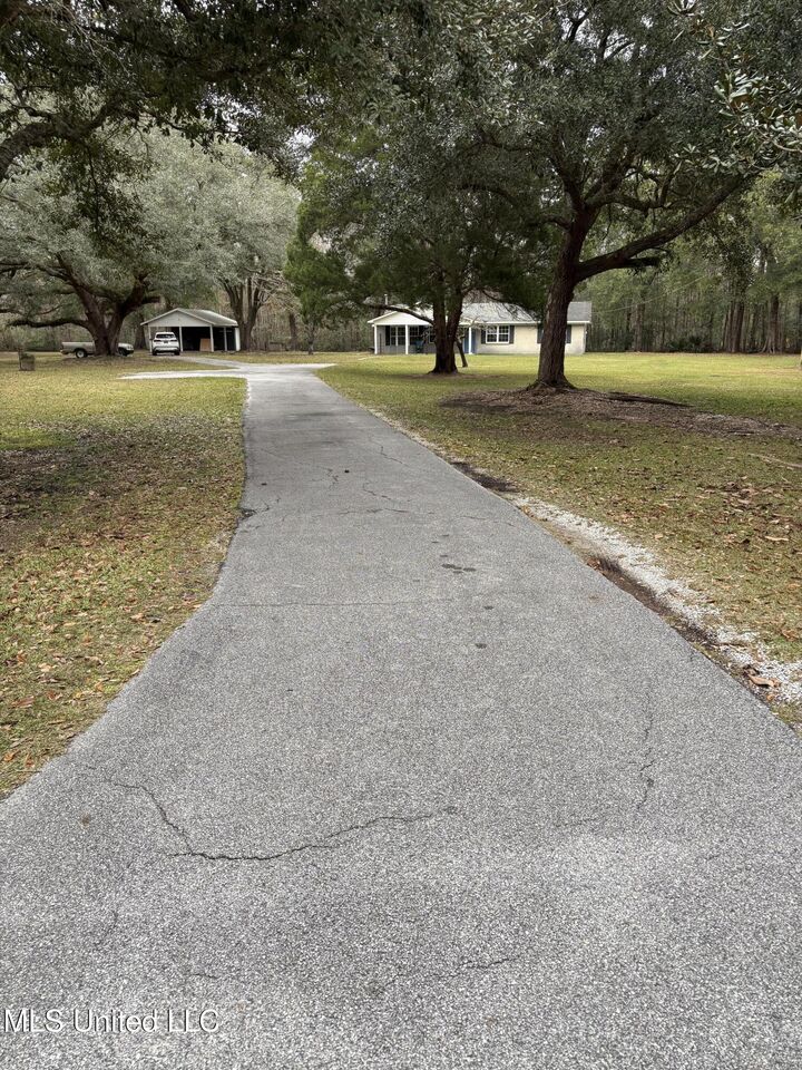 Property Photo:  5809 Kings Road  MS 39563 