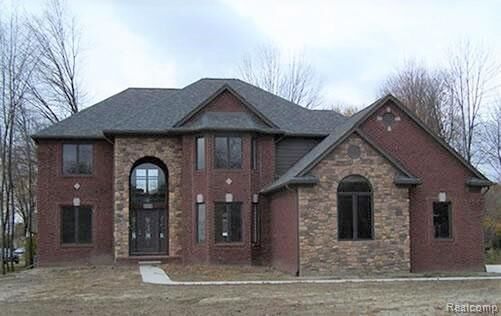 Property Photo:  6831 John R Road  MI 48085 1052 