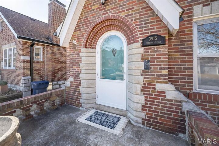 Property Photo: 3915 Prather Avenue MO 63109