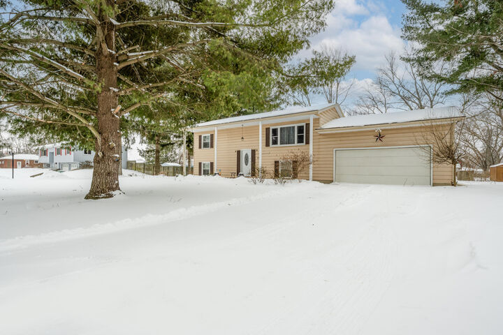 Property Photo:  1766 Poplar Path  MI 49127 