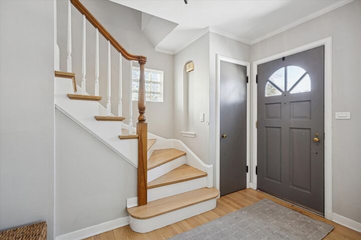 Property Photo:  310 Leitch Avenue  IL 60525 