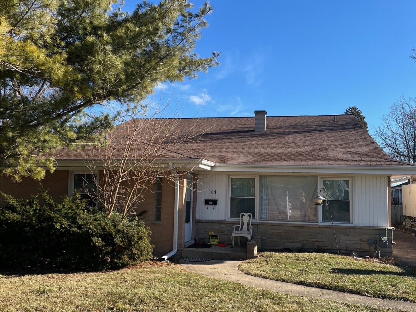 Property Photo:  107 N Pierce Avenue  IL 60187 