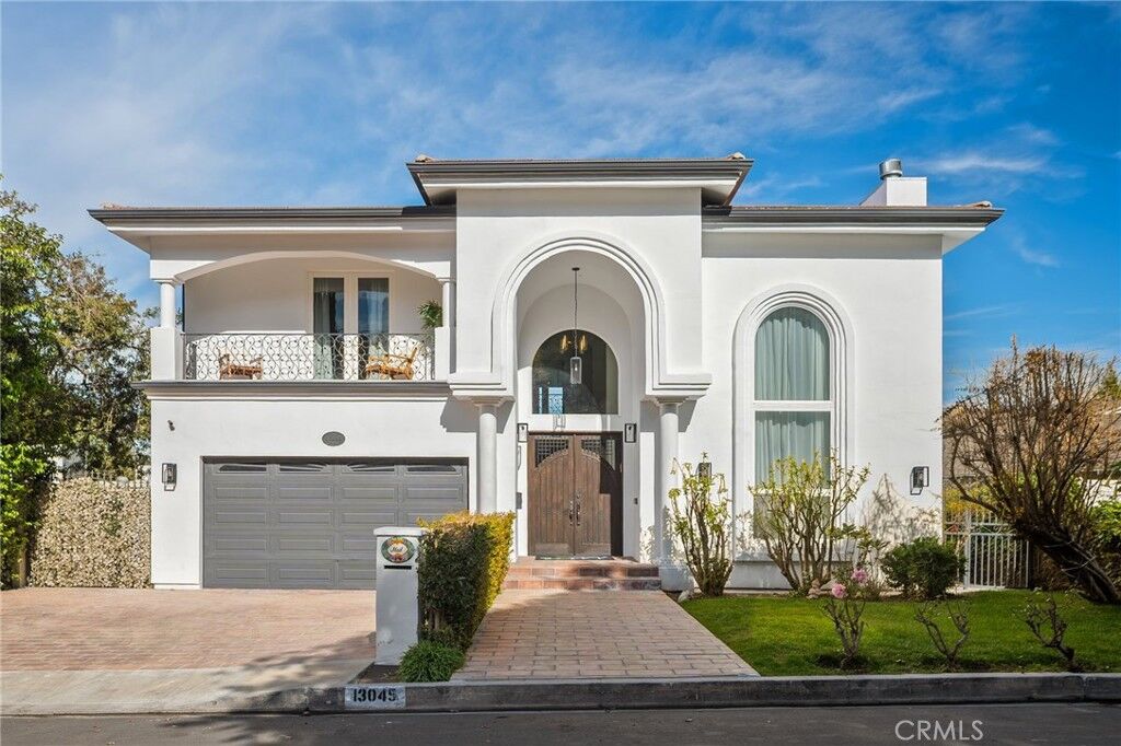 Property Photo: 13045 Greenleaf Street CA 91604