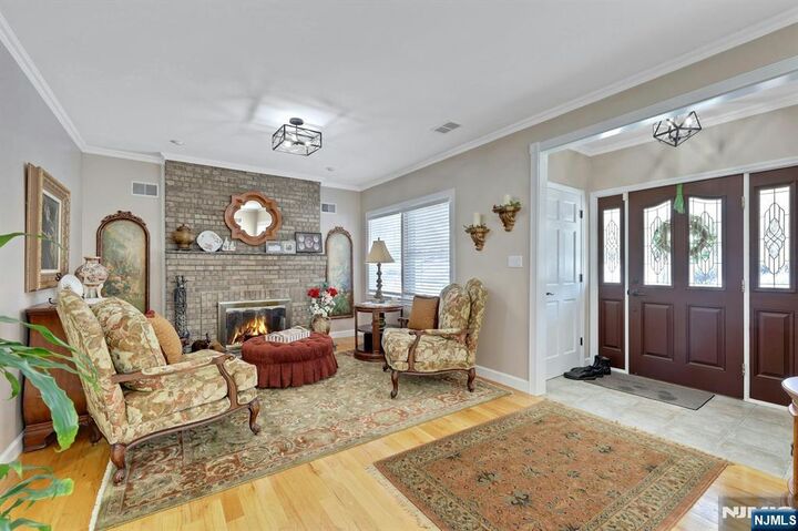 Property Photo:  19 Hamilton Avenue  NJ 07032 