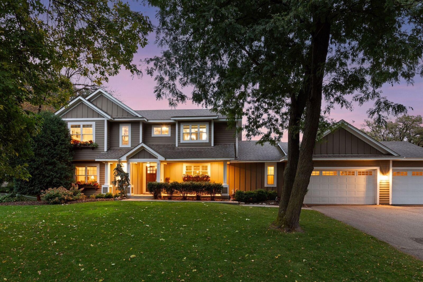 Property Photo: 6217 Virginia Avenue S MN 55424