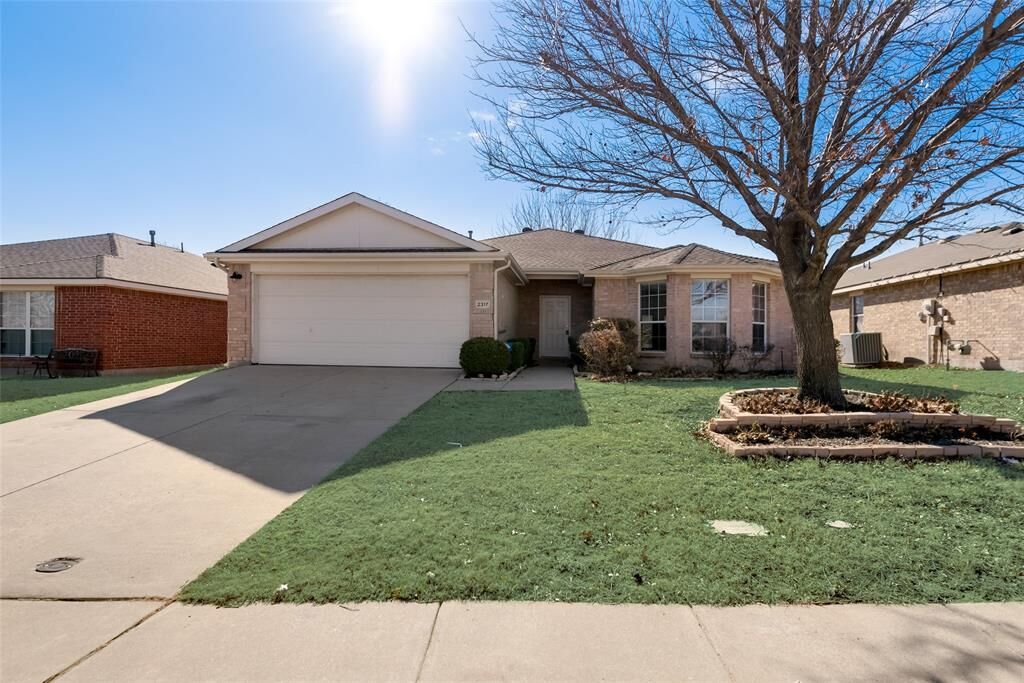 Property Photo:  2317 Glenhaven Drive  TX 75071 