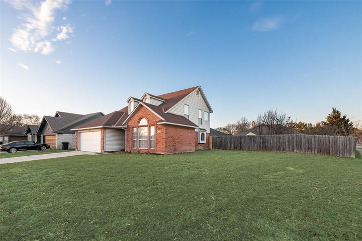 Property Photo: 1801 Spanish Trail TX 75060