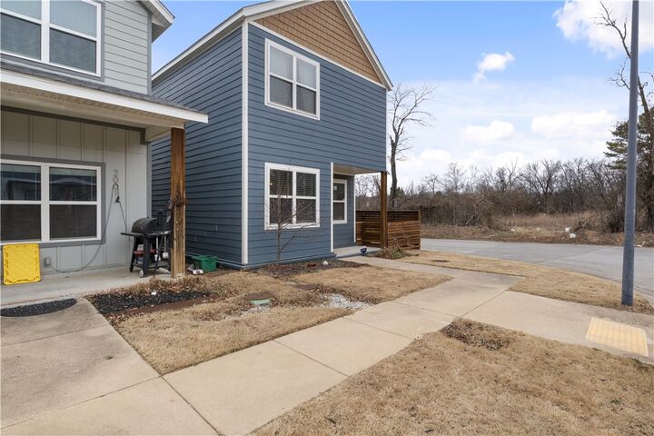 Property Photo:  1997 S Florida Way  AR 72701 