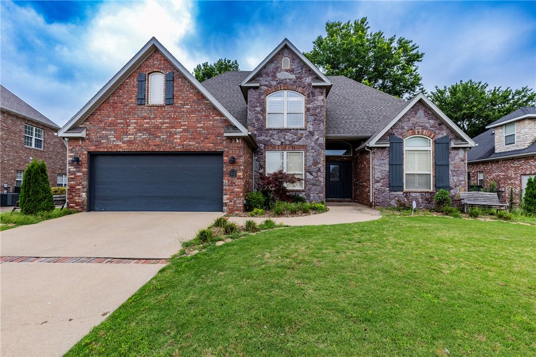 Property Photo: 6815 W Shadow Valley Road AR 72758